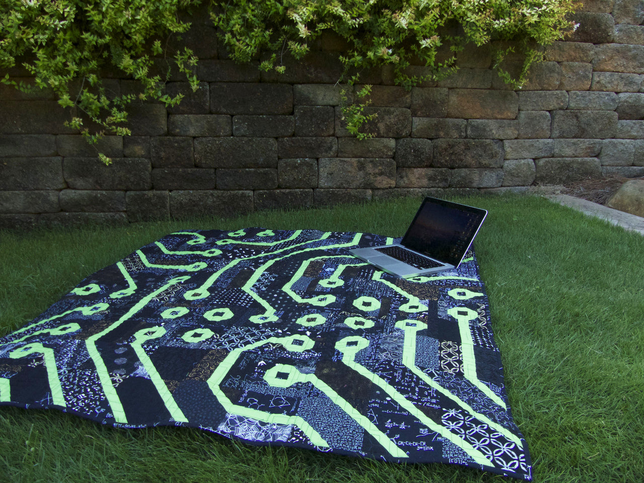 Circuit Board PDF Quilt Pattern – Flying Parrot Quilts